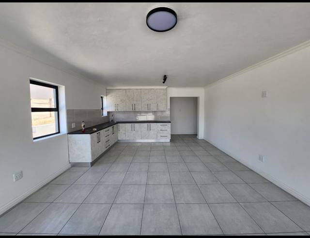 5 BEDROOM HOUSE FOR SALE IN WAVECREST